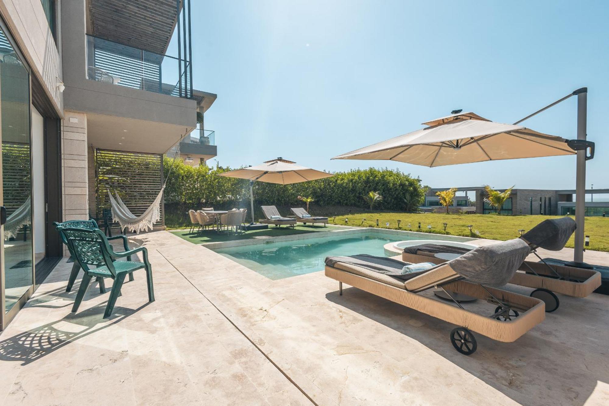 4br Caribbean Deluxe 3c Villa