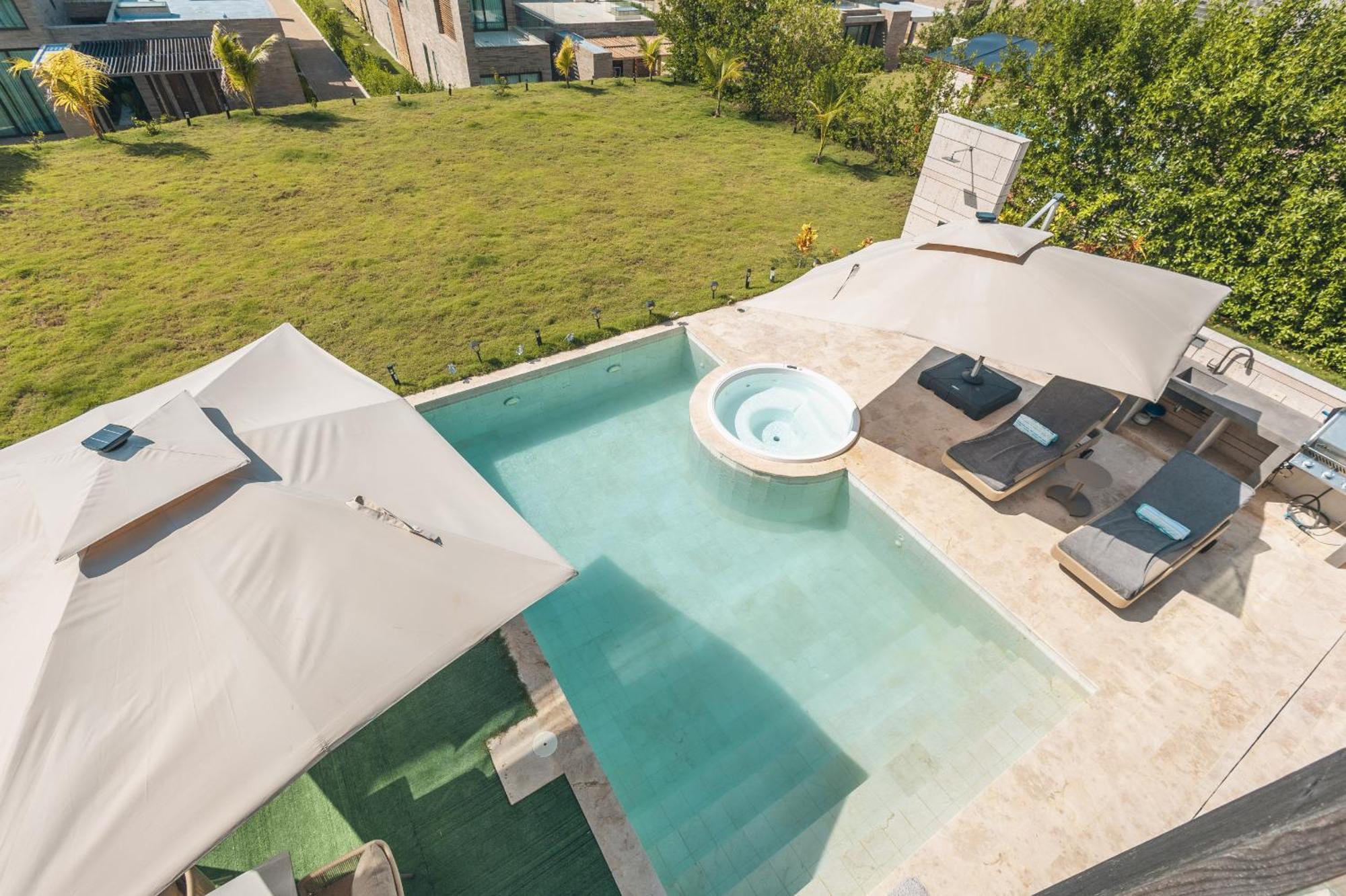 4br Caribbean Deluxe 3c Villa